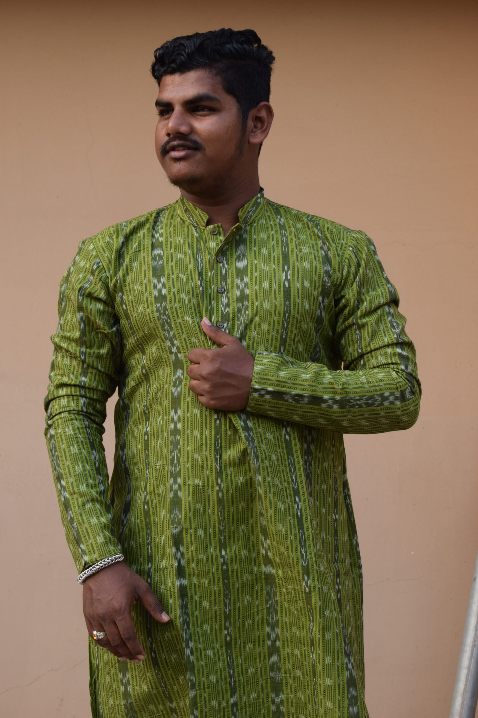 Men’s Green Handwoven Ikat Cotton Kurta – Full Sleeve